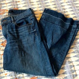 Ann Taylor wide leg crop jeans